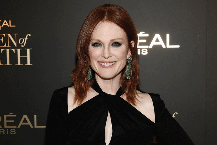 Julianne Moore dazzles in Chopard Day Night Magazine